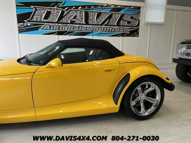 2000 Plymouth Prowler photo