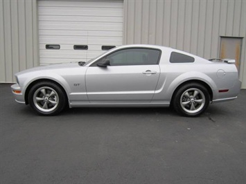 2006 Ford Mustang GT Deluxe (SOLD)   - Photo 15 - North Chesterfield, VA 23237