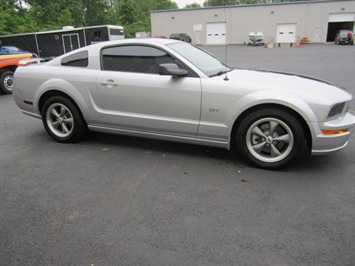 2006 Ford Mustang GT Deluxe (SOLD)   - Photo 13 - North Chesterfield, VA 23237