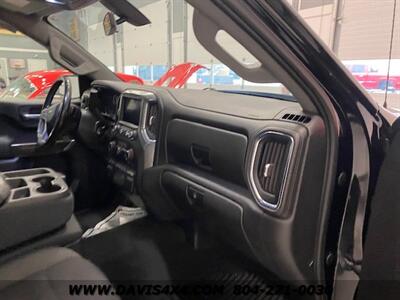 2019 Chevrolet Silverado 1500 Z71 4x4 Series Crew Cab Short Bed Pickup   - Photo 12 - North Chesterfield, VA 23237