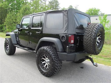 2007 Jeep Wrangler Unlimited X (SOLD)   - Photo 8 - North Chesterfield, VA 23237
