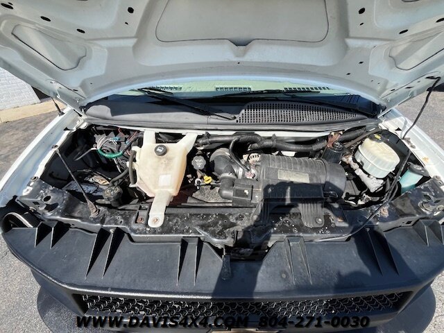 2012 Chevrolet Express G2500 - Photo 5 - North Chesterfield, VA 23237