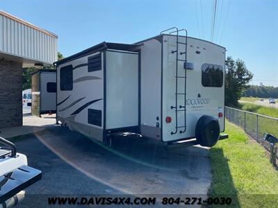 2018 Forest River Rockwood Ultra Light 1 Owner Pull Behind/Tag Along Travel Trailer   - Photo 4 - North Chesterfield, VA 23237