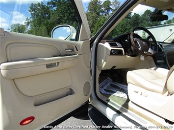 2008 Cadillac Escalade Pearl White Fully Loaded 4X4 AWD   - Photo 13 - North Chesterfield, VA 23237