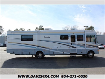 2005 Fleetwood 35E Bounder Edition Class A Motorhome (SOLD)   - Photo 3 - North Chesterfield, VA 23237