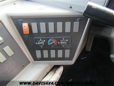 2005 Freightliner Chassis School Bus   - Photo 13 - North Chesterfield, VA 23237