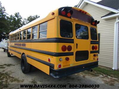 2005 Freightliner Chassis School Bus   - Photo 2 - North Chesterfield, VA 23237