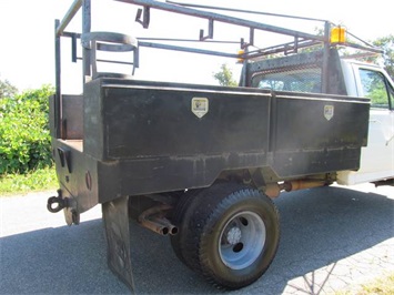 1997 Ford F450 Super Duty Regular Cab Flatbed Utility Commercial   - Photo 4 - North Chesterfield, VA 23237