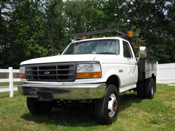 1997 Ford F450 Super Duty Regular Cab Flatbed Utility Commercial   - Photo 13 - North Chesterfield, VA 23237