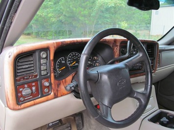 2000 Chevrolet Suburban 2500 (SOLD)   - Photo 9 - North Chesterfield, VA 23237