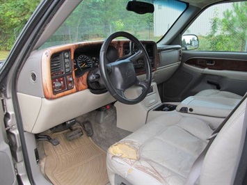 2000 Chevrolet Suburban 2500 (SOLD)   - Photo 5 - North Chesterfield, VA 23237