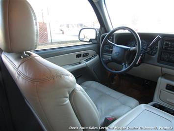 2002 Chevrolet Suburban 2500 LT 4X4 Autoride 8.1 V8 Vortec 496   - Photo 13 - North Chesterfield, VA 23237