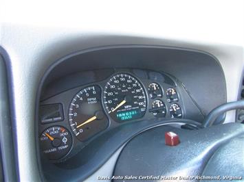 2002 Chevrolet Suburban 2500 LT 4X4 Autoride 8.1 V8 Vortec 496   - Photo 21 - North Chesterfield, VA 23237