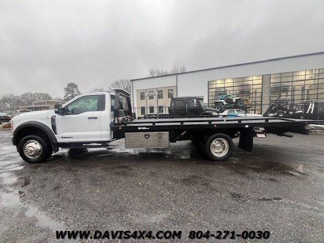 2023 Ford F-600 Tow Rollback   - Photo 1 - North Chesterfield, VA 23237
