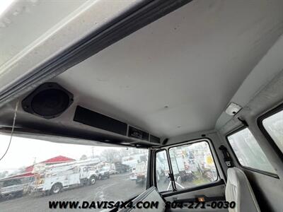 2001 Freightliner FL70 Box Truck   - Photo 19 - North Chesterfield, VA 23237