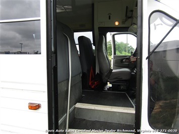2006 Chevrolet Express 3500 Mini Shuttle Bus Dually DRW Van  G3500 (SOLD) - Photo 20 - North Chesterfield, VA 23237