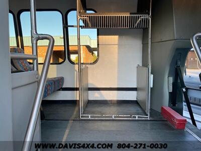 2011 Ford F550 Superduty Multi Passenger Shuttle Transport Bus   - Photo 12 - North Chesterfield, VA 23237