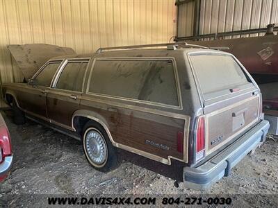 1990 Ford LTD Crown Victoria Country Squire Classic Woody Wagon   - Photo 1 - North Chesterfield, VA 23237