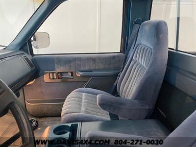 1992 Chevrolet Regular Cab Stepside Pickup   - Photo 10 - North Chesterfield, VA 23237