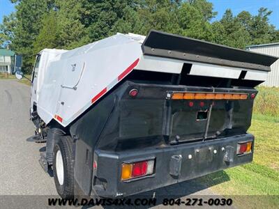2004 GMC W4500 COE Sweeper Truck   - Photo 17 - North Chesterfield, VA 23237