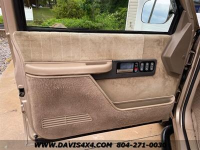 1991 Chevrolet Silverado 1500 4 x 4 Regular Cab Short Bed Pickup   - Photo 24 - North Chesterfield, VA 23237