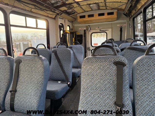 2009 Chevrolet Kodiak C4500 Passenger Bus - Photo 6 - North Chesterfield, VA 23237