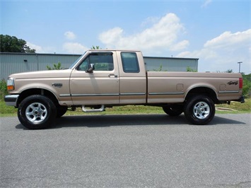 1995 Ford F-250 XLT (SOLD)   - Photo 2 - North Chesterfield, VA 23237