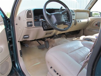 1999 Chevrolet Suburban K2500 (SOLD)   - Photo 7 - North Chesterfield, VA 23237