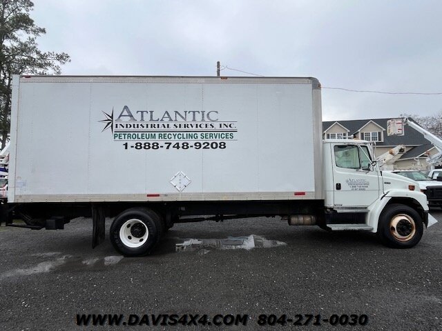 2001 Freightliner FL70 - Photo 6 - North Chesterfield, VA 23237