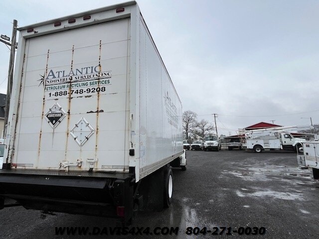 2001 Freightliner FL70 - Photo 8 - North Chesterfield, VA 23237