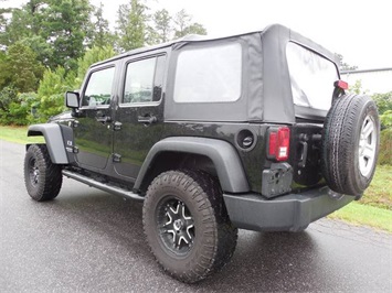 2009 Jeep Wrangler Unlimited X (SOLD)   - Photo 6 - North Chesterfield, VA 23237