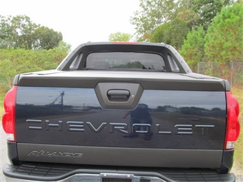 2005 Chevrolet Avalanche 1500 LT (SOLD)   - Photo 5 - North Chesterfield, VA 23237