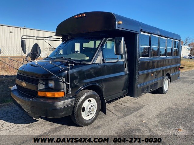 2009 Chevrolet Express G3500 Passenger Shuttle Bus Van   - Photo 1 - North Chesterfield, VA 23237