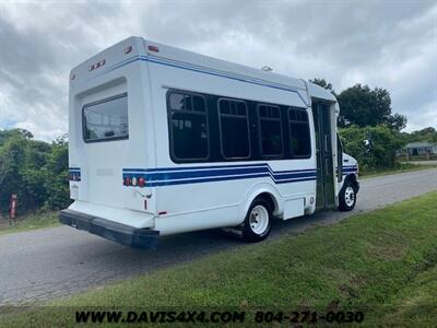 2006 Ford E-350 Superduty Passenger Carrying Shuttle Bus/Van   - Photo 5 - North Chesterfield, VA 23237