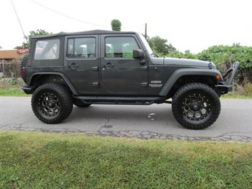 2010 Jeep Wrangler Unlimited Sport (SOLD)   - Photo 7 - North Chesterfield, VA 23237
