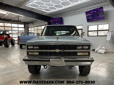 1990 Chevrolet Suburban V2500 4x4 Squarebody   - Photo 2 - North Chesterfield, VA 23237
