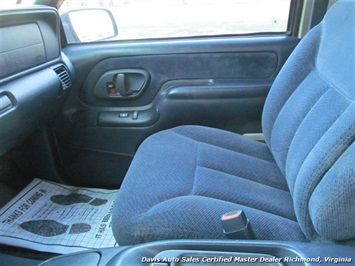 1998 Chevrolet 1500 Z71 Silverado C/K Series 4X4 Extended Cab Short Bed   - Photo 16 - North Chesterfield, VA 23237