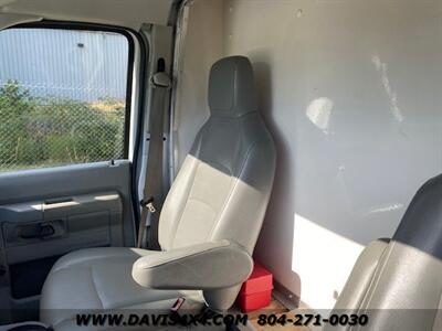 2012 Ford E-350 Econoline Rollup Rear Door Box Truck   - Photo 13 - North Chesterfield, VA 23237