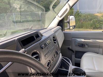 2012 Ford E-350 Econoline Rollup Rear Door Box Truck   - Photo 11 - North Chesterfield, VA 23237