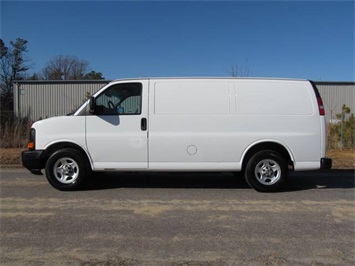 2004 Chevrolet Express 1500 (SOLD)   - Photo 2 - North Chesterfield, VA 23237