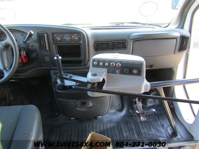 2002 Chevrolet Express 3500 Shuttle Bus/School Bus Style Girardin Minibus Single Rear Wheel Short - Photo 11 - North Chesterfield, VA 23237