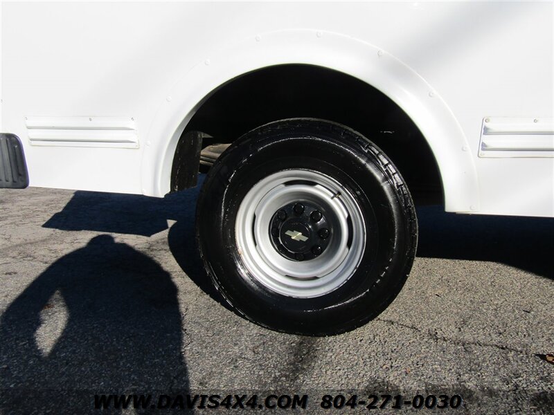 2002 Chevrolet Express 3500 Shuttle Bus/School Bus Style Girardin Minibus Single Rear Wheel Short - Photo 6 - North Chesterfield, VA 23237