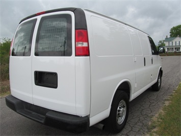 2006 Chevrolet Express 3500 (SOLD)   - Photo 6 - North Chesterfield, VA 23237