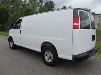 2006 Chevrolet Express 3500 (SOLD)   - Photo 3 - North Chesterfield, VA 23237