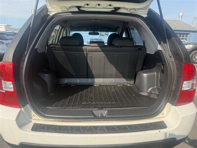 2010 Kia Sportage LX   - Photo 8 - Roy, UT 84067