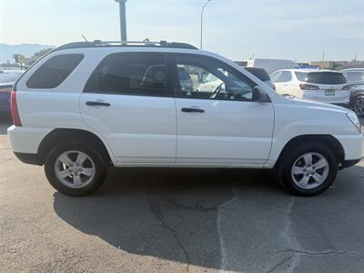 2010 Kia Sportage LX   - Photo 6 - Roy, UT 84067