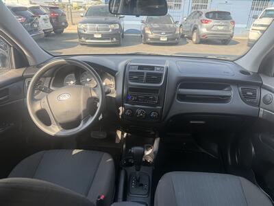 2010 Kia Sportage LX   - Photo 14 - Roy, UT 84067