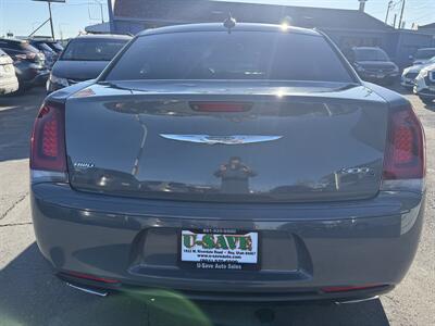 2018 Chrysler 300 S - Photo 8 - Roy, UT 84067