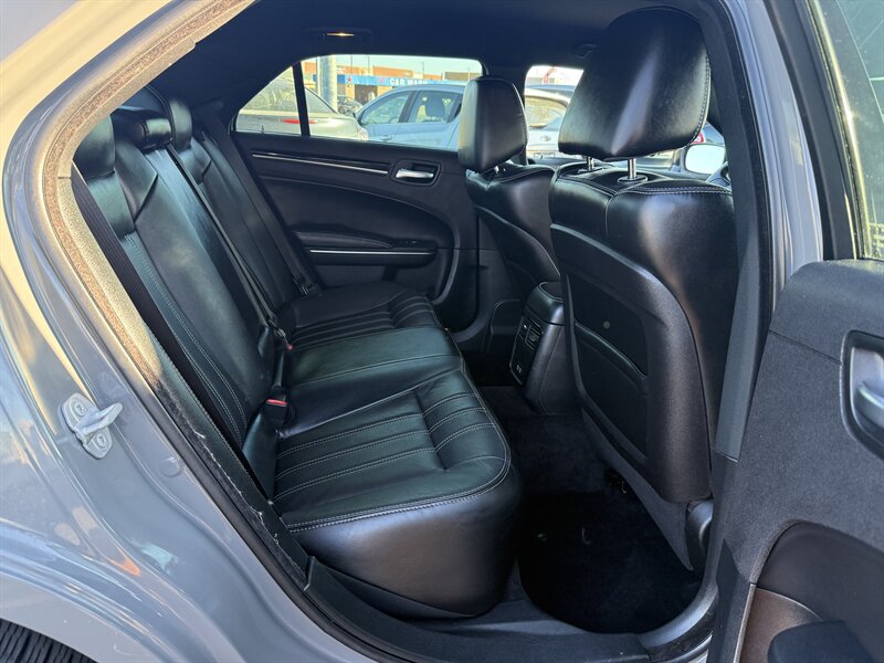 2018 Chrysler 300 S - Photo 12 - Roy, UT 84067