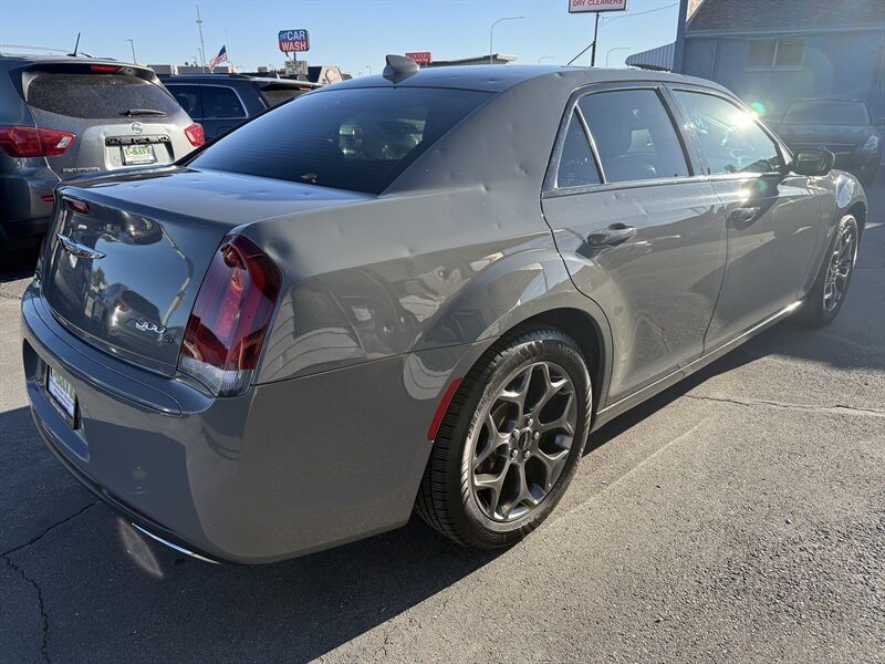 2018 Chrysler 300 S - Photo 5 - Roy, UT 84067